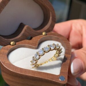 Aparador Cravejado a Volta Toda em Ouro 18k/750