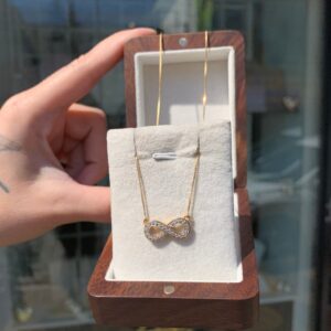 Corrente Feminina Veneziana com Pingente Fixo em Ouro 18k/750