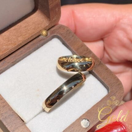 Par de Alianças Abaulada 4,5mm em Ouro 18k/750