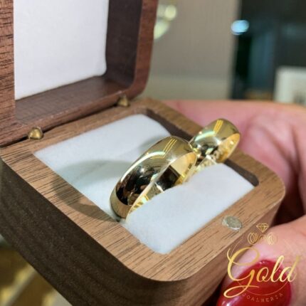 Par de Alianças Abaulada 5,5mm em Ouro 18k/750