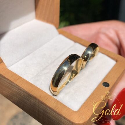 Par de Alianças Abaulada Alta 4,5mm em Ouro 18k/750
