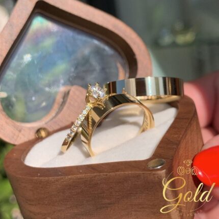 Trio de Alianças Paris 5,5mm + Anel Solitário Realeza em Ouro 18k/750