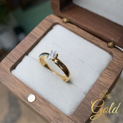 Anel Solitário Elsa em Ouro 18k/750