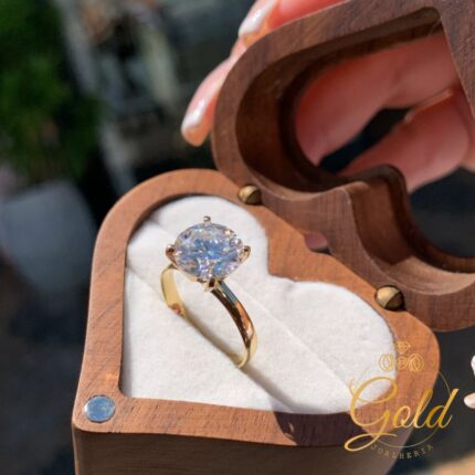 Anel Solitário Belle em Ouro 18k/750