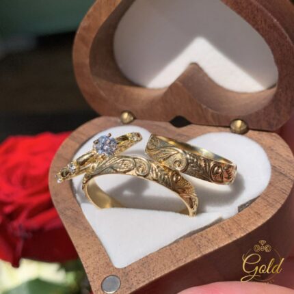 Trio de Alianças Nórdica 4mm + Anel Solitário Majesté em Ouro 18k/750