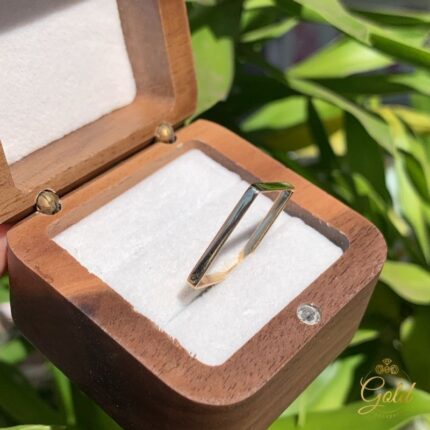 Anel Quadrado em Ouro 18k/750