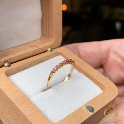 Meia Aliança com Rubi em Ouro 18k/750