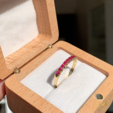 Meia Aliança com Rubi em Ouro 18k/750