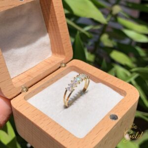 Meia Aliança Navete com Moissanite em Ouro 18k/750
