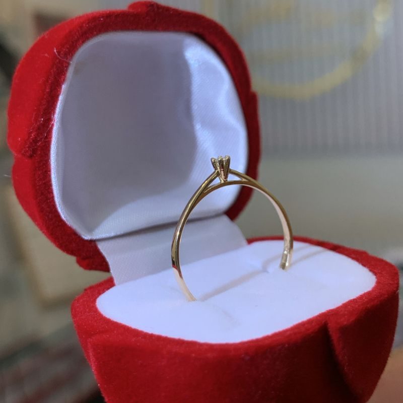 Anel Solitário Forever com Pedra de Diamante em Ouro