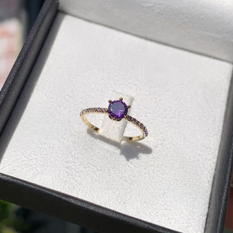 Anel Solitário Realeza Purple em Ouro (4)