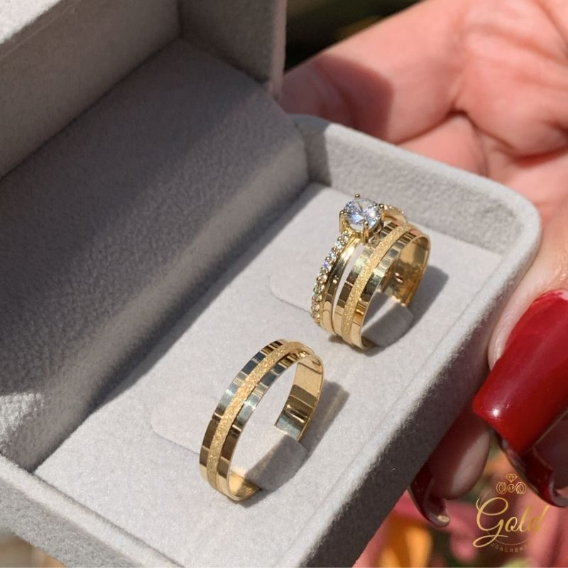 Trio de Alianças Vértice 4mm + Anel Solitário La Vie em Ouro 18k_750 (4)